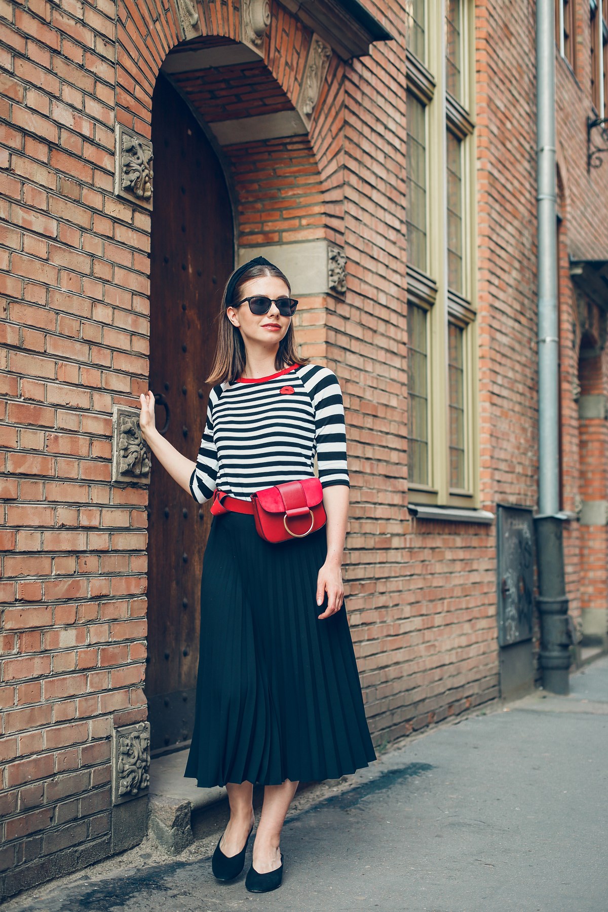 black red white stylizacja miejska blog modowy