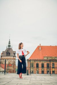 tshirt dogue culottes kuloty czerwone sandaly forum gdansk