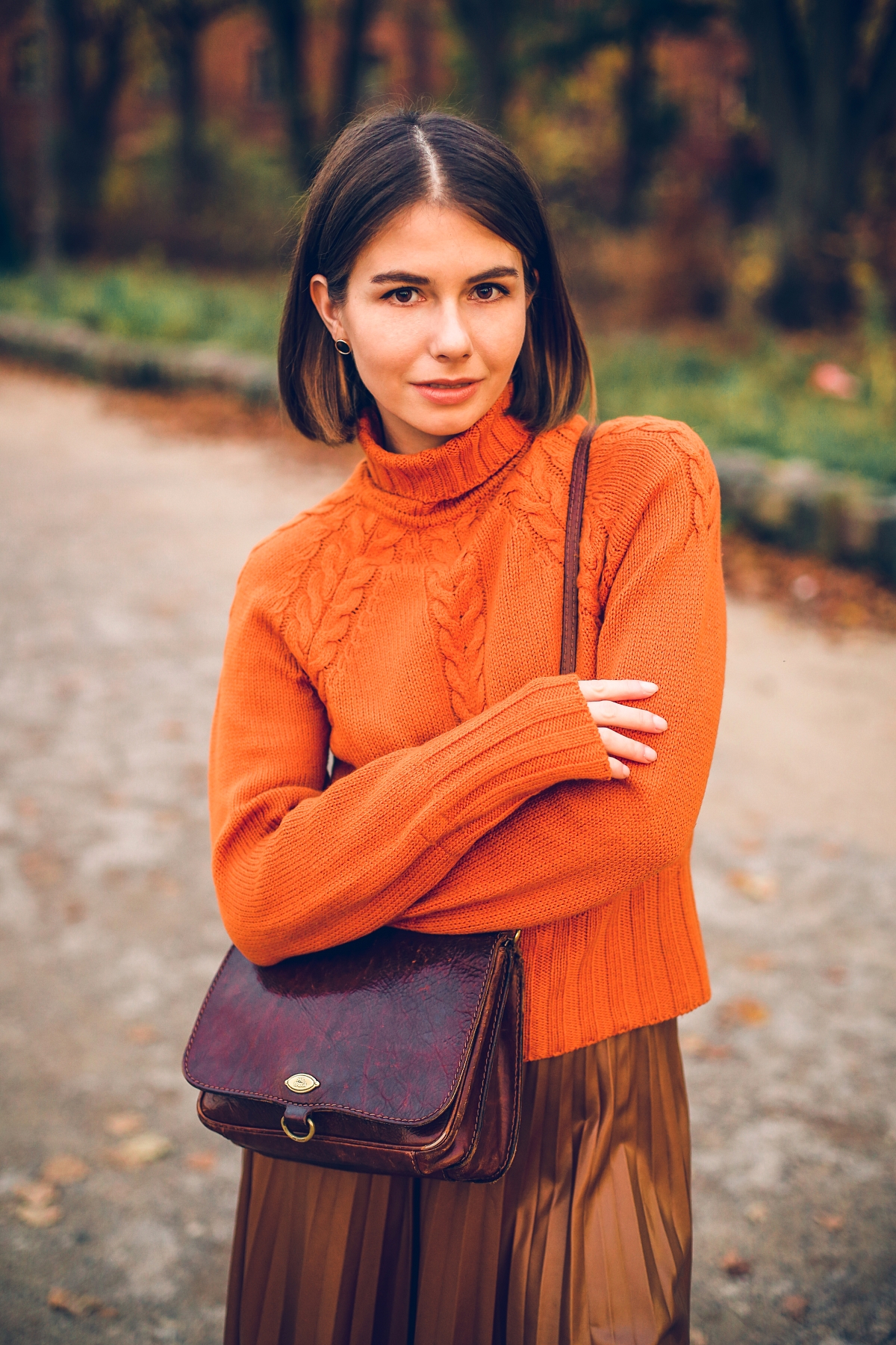 torebka vintage sweter wełniany second hand plisowana spódnica
